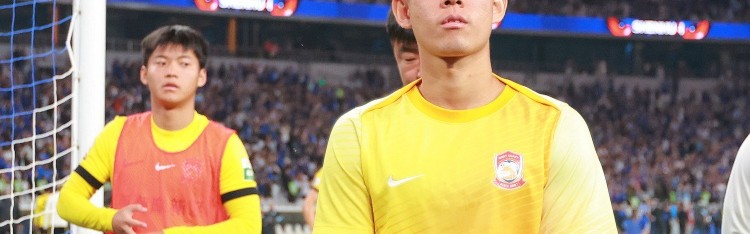 世界杯高清比赛视频-媒体人谈何小珂：曾经每球必突破极有自信，几年后就像换了个人