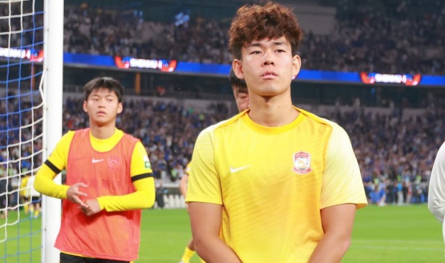 世界杯高清比赛视频-媒体人谈何小珂：曾经每球必突破极有自信，几年后就像换了个人