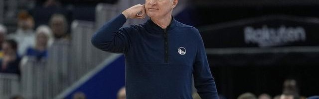 世界杯赛事官方app下载入口-科尔：整支球队都希望阿德巴约留在场上追逐纪录 斯波没必要道歉