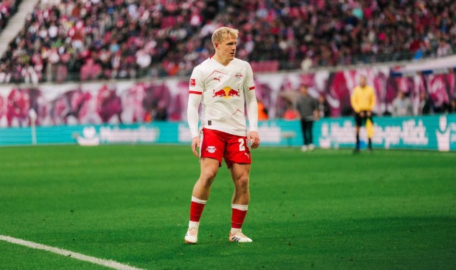 莱比锡官方：中场施拉格尔将在本赛季结束后自由身离队